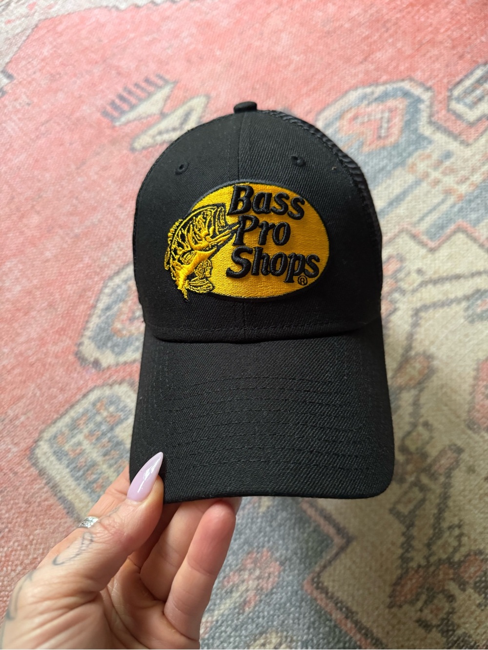 Bass Pro Shops x New Era 9FORTY trucker hat